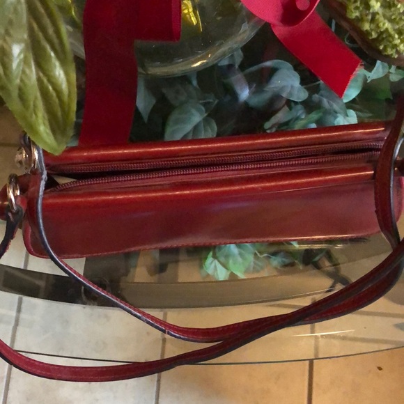 Red Clutch Bag with straps - Picture 2 of 5
